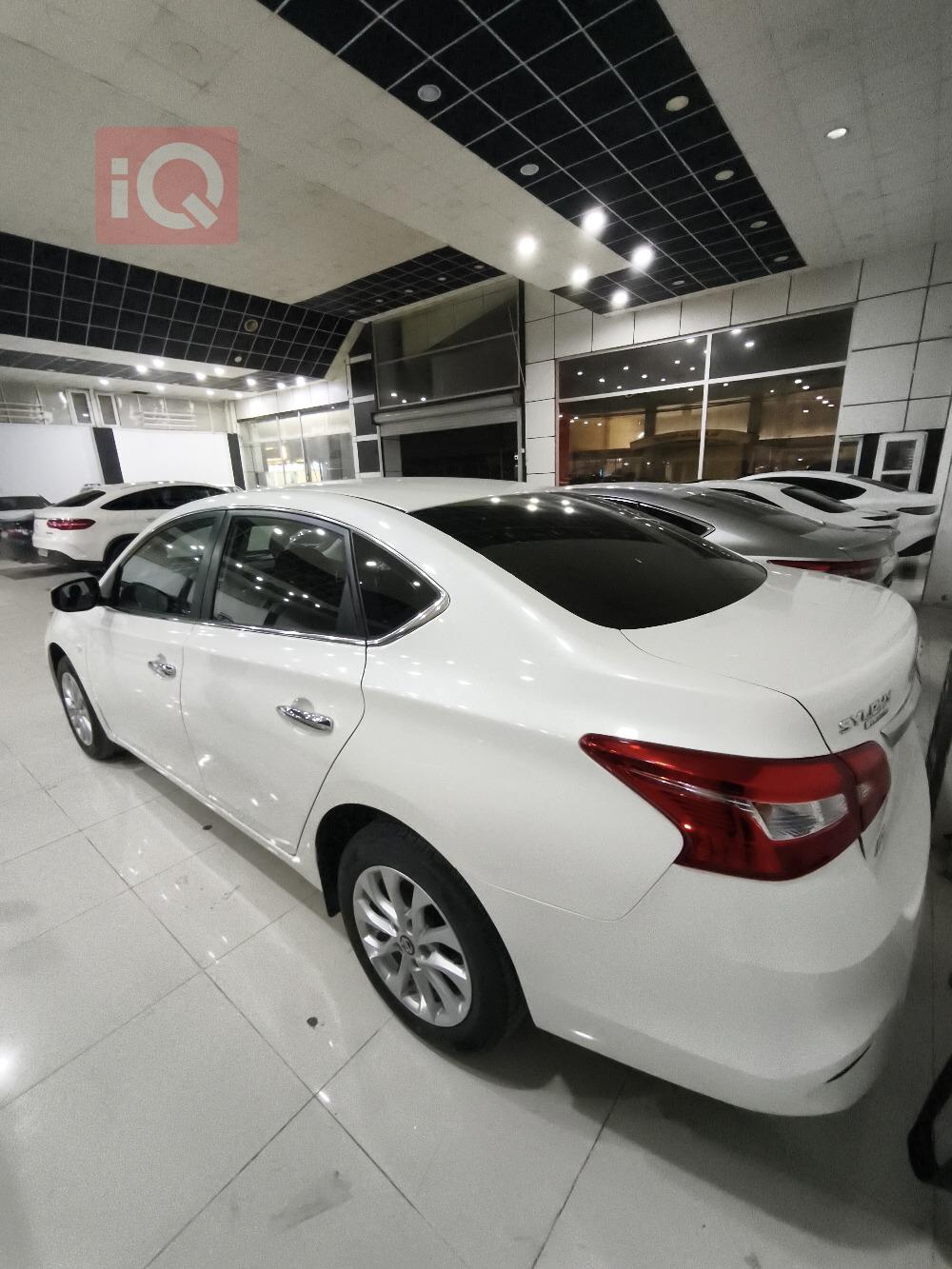 نيسان سنترا